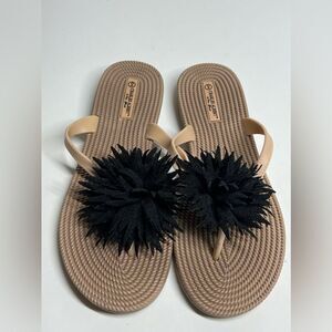 Charles Albert New York Bling Flip Flops Sandals Size 9